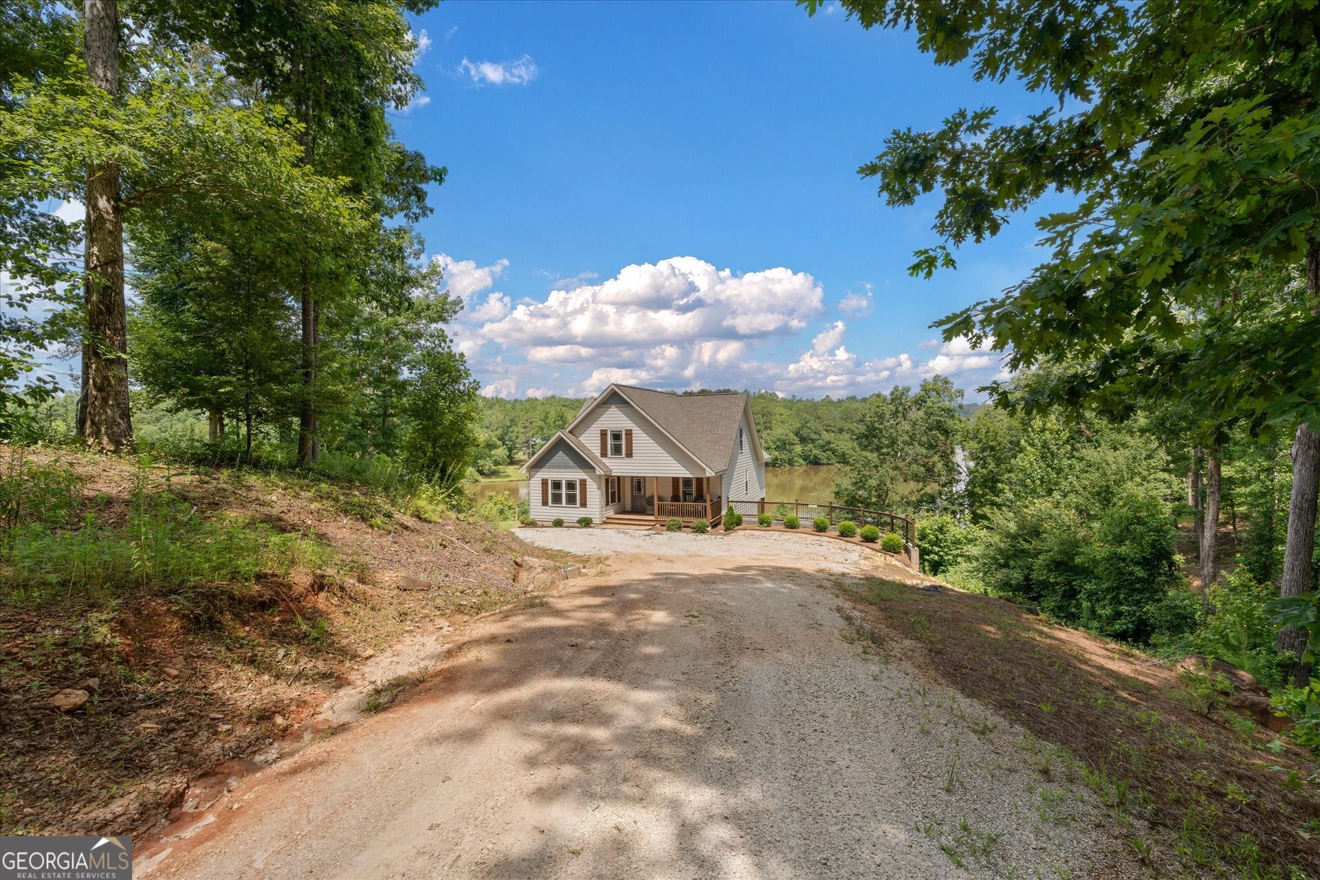 17 N Waterview DR