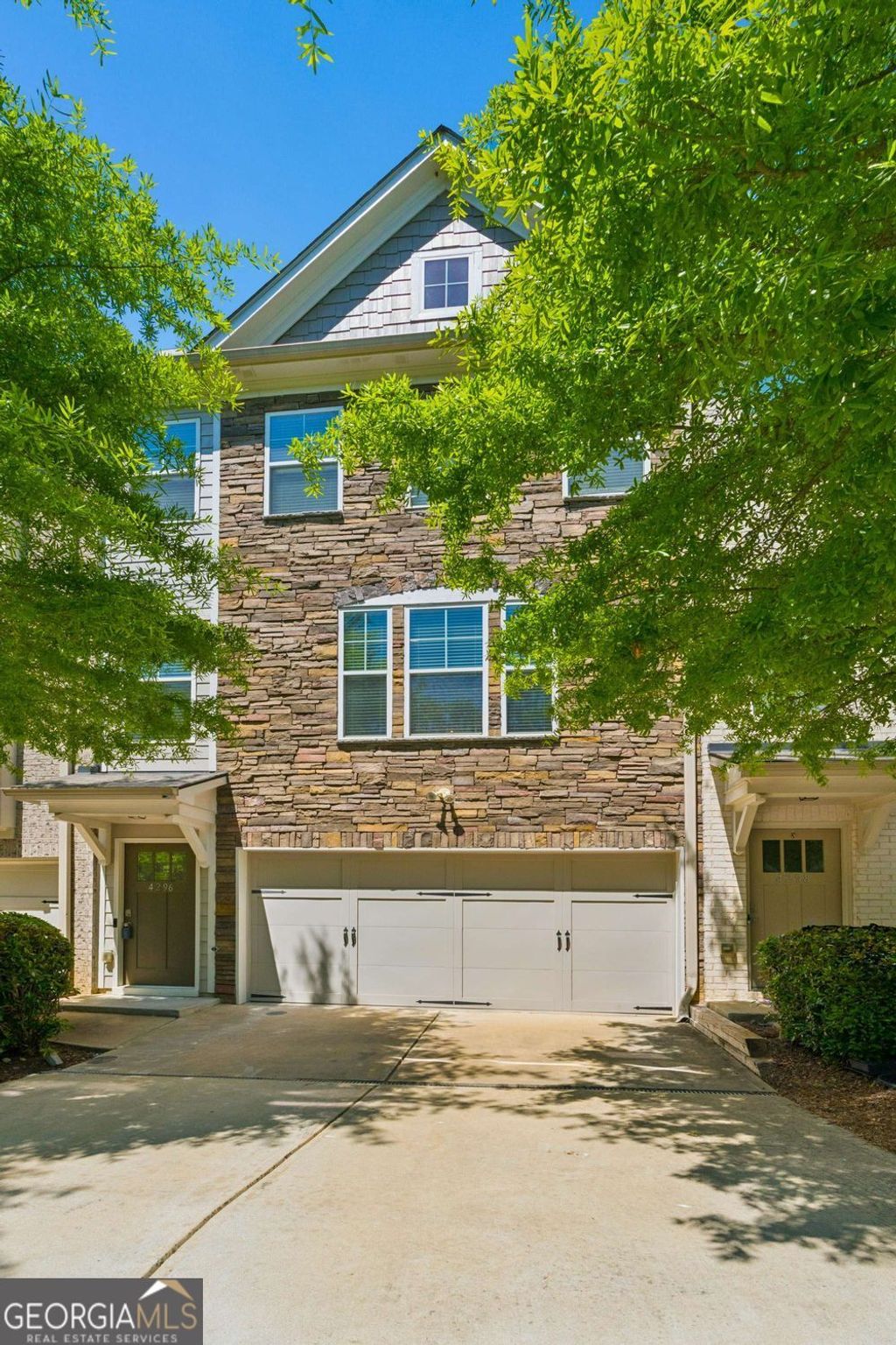 Photo of 4296 Morning View, Stone Mountain, GA 30083 (MLS # 10758548)