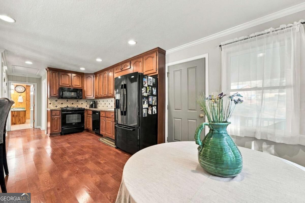 372 Misty Valley LN 19