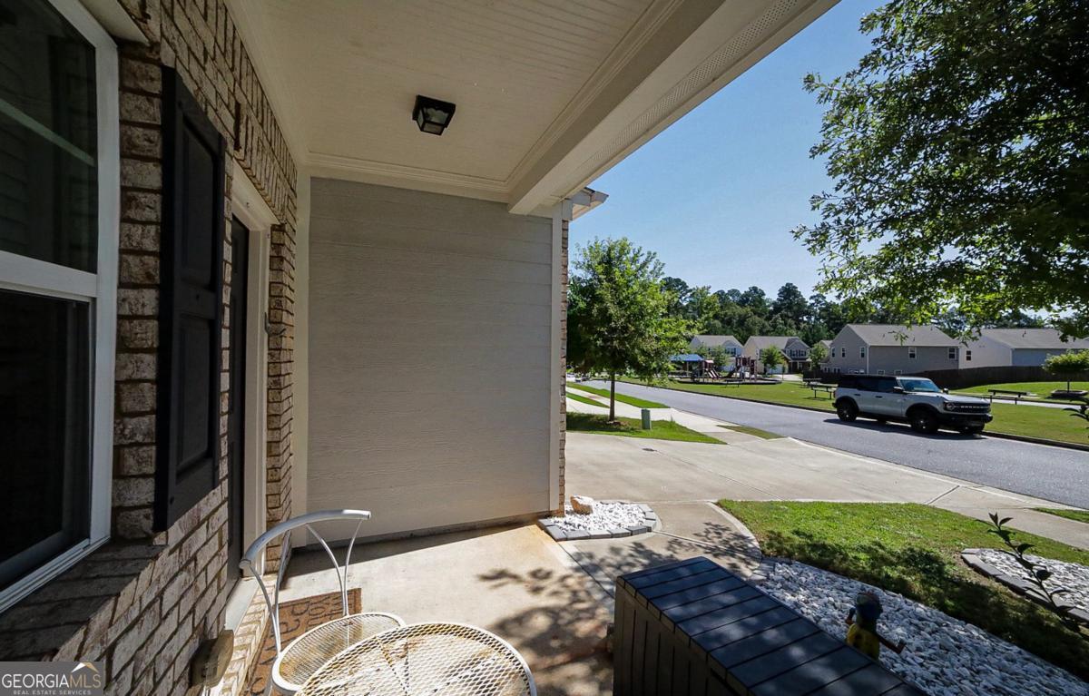 420 Meadowbend CIR