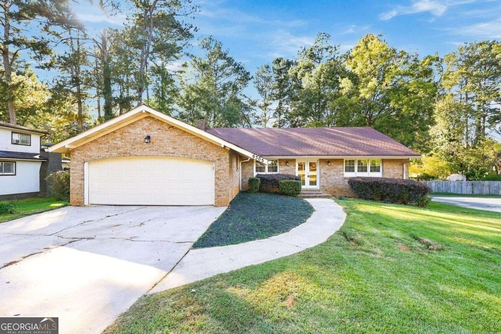 Photo of 6305 Red Oak Road, Atlanta, GA 30349 (MLS # 10881181)