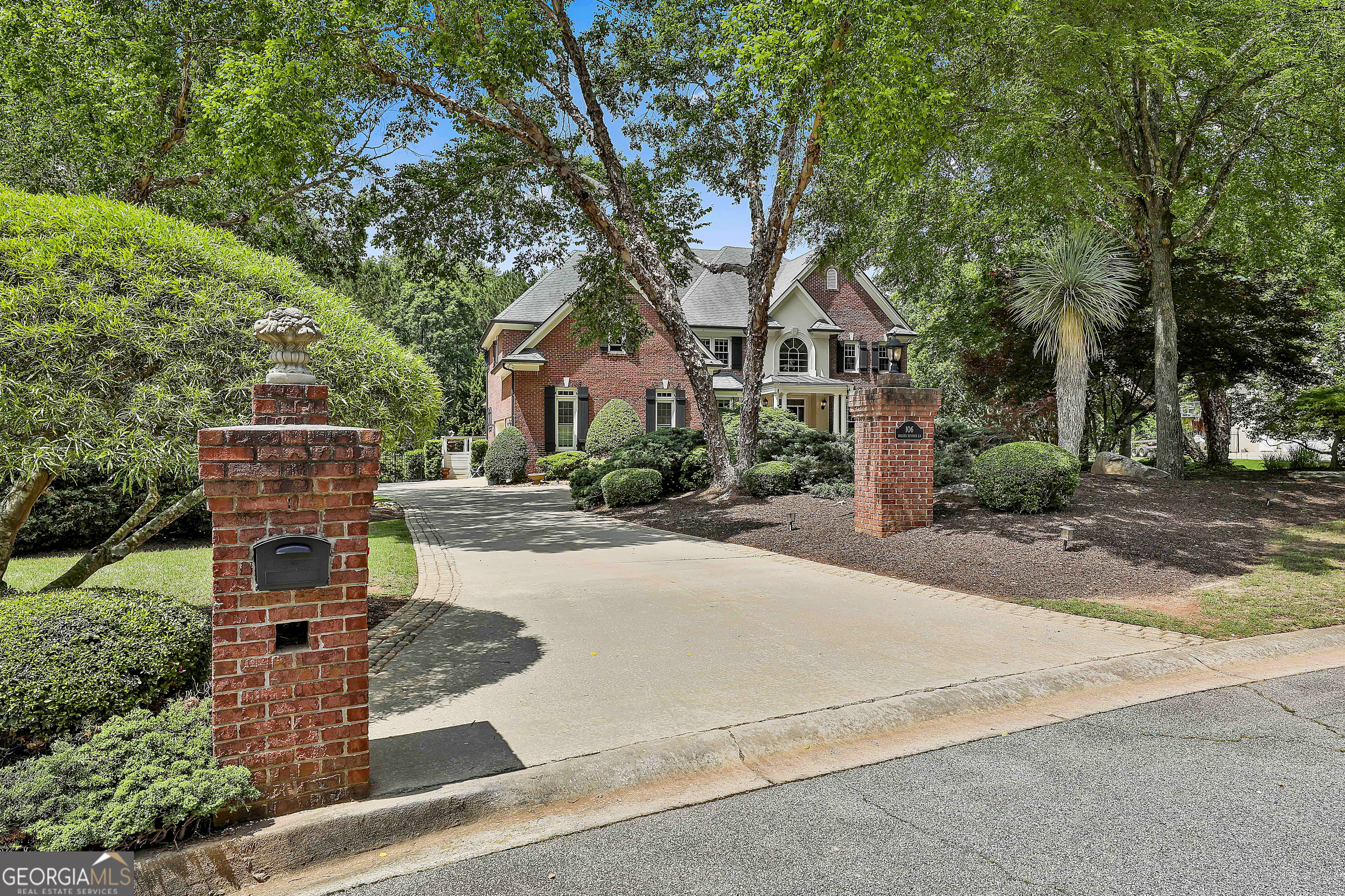 106 Hidden Springs LN