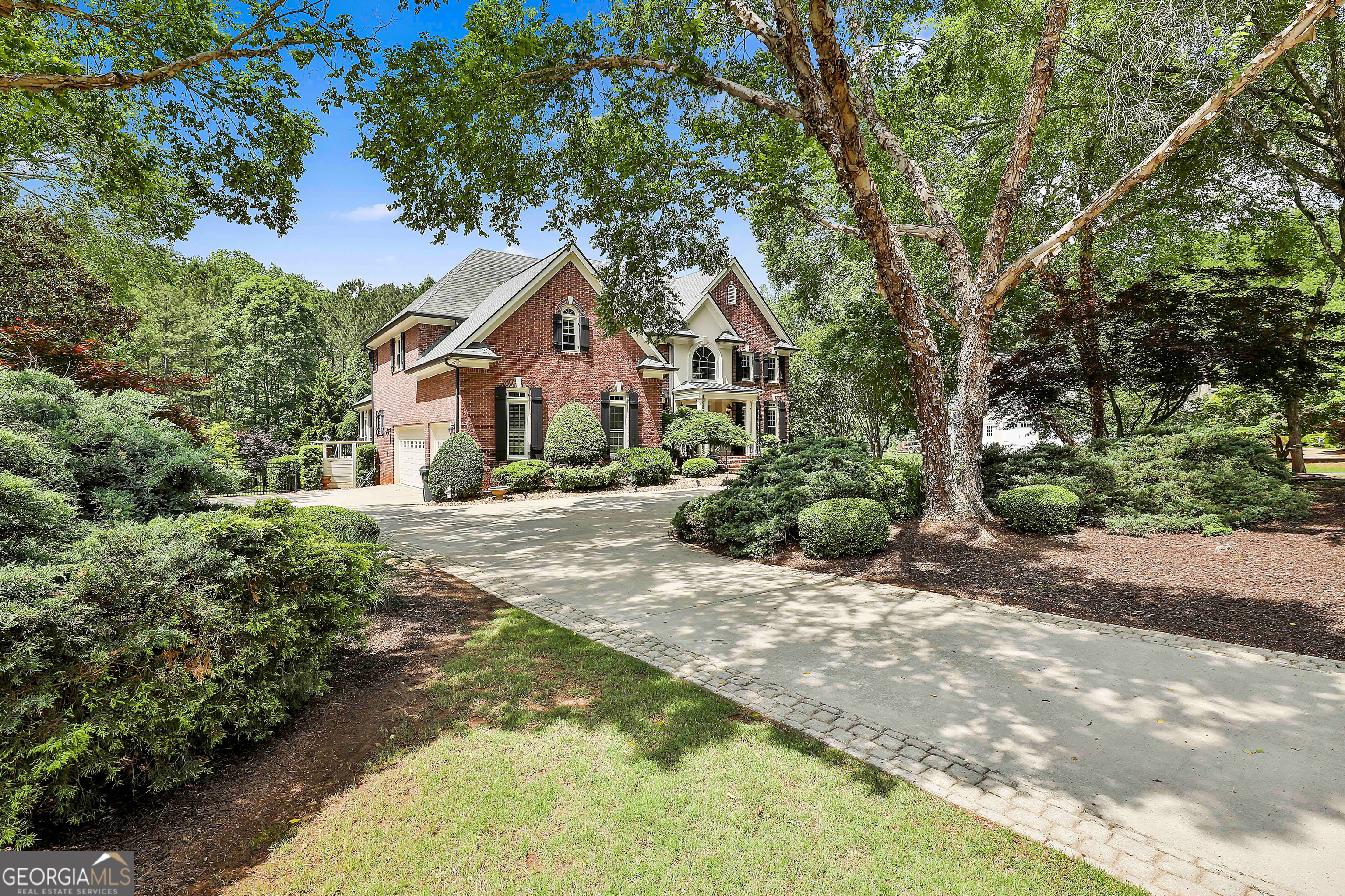 106 Hidden Springs LN