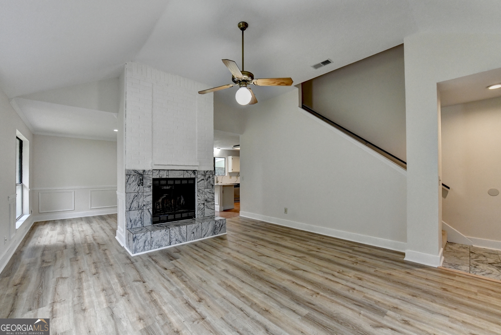 1221 Buttercup CT
