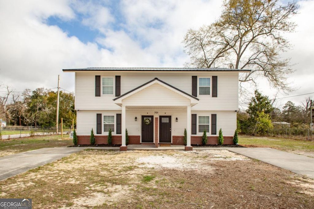 Photo of 301 Fireman Street #B, Waycross, GA 31501 (MLS # 10705995)