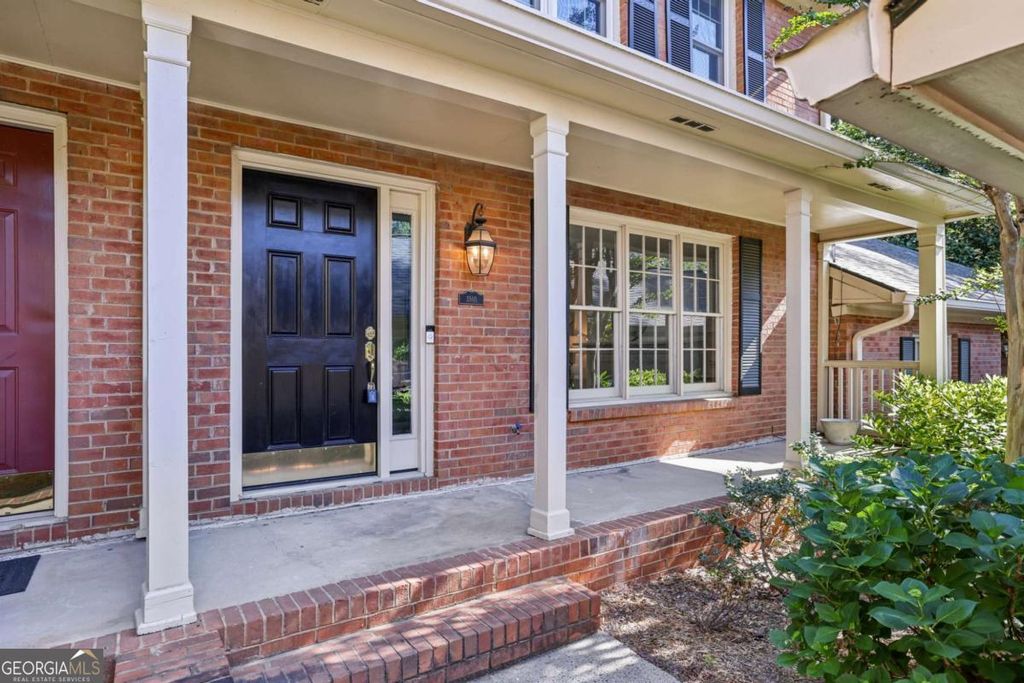 Photo of 3505 Vinings Ridge Court SE, Atlanta, GA 30339 (MLS # 10737912)