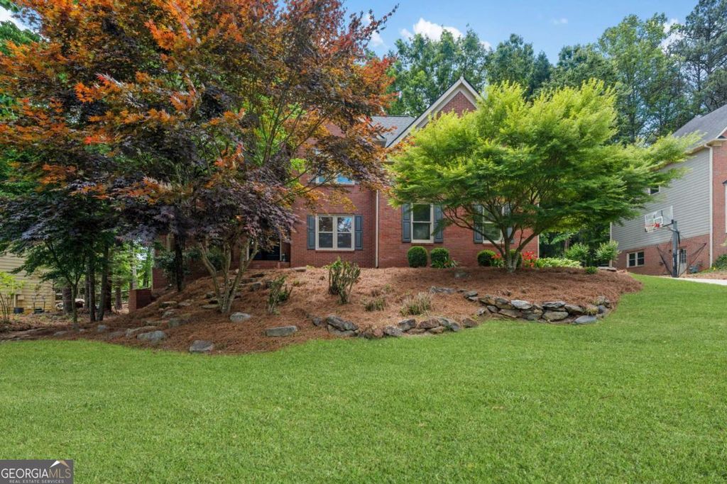 Photo of 1028 Towne Lake Hills E, Woodstock, GA 30189 (MLS # 10761164)