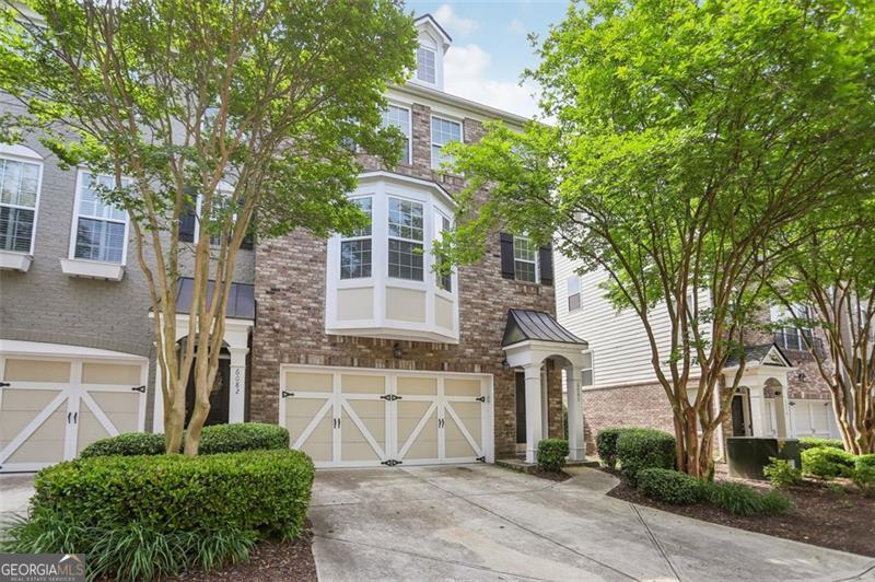 6080 INDIAN WOOD CIR