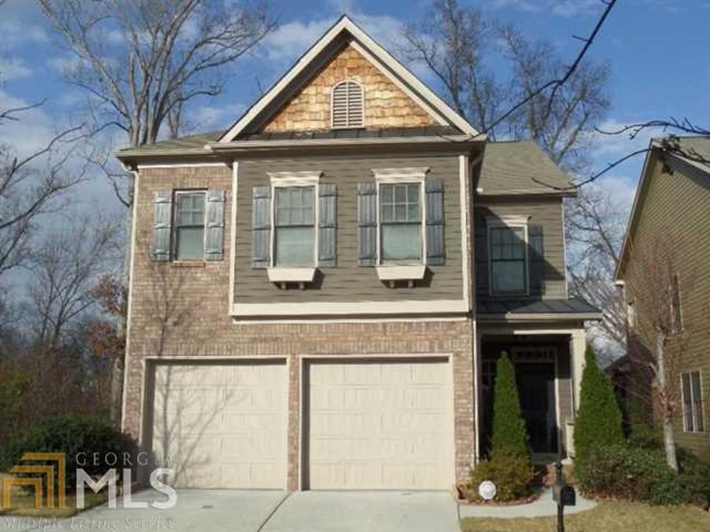 FANTASTIC HOME IN AWARD WINNING SCHOOL DISTRICT ON FULL FINISHED BASEMENT! ON BEAUTIFUL SUWANEE CREEK! ENTRY FOYER! HARDWOODS THROUGHOUT MAIN LEVEL! SEPARATE FORMAL DINING & LIVING ROOMS! LARGE KITCHEN WITH GRANITE COUNTERS, TILE BACKSPLASH, LOTS OF CABINETS, PANTRY, BREAKFAST AREA, BAR & VIEW TO LARGE FAMILY ROOM WITH FIREPLACE. FAB COFFERED CEILINGS! FAB MASTER-LARGE WALK-IN CLOSET, DBL VANITIES, WHIRLPOOL TUB! OVERSIZED GUEST BEDROOMS! ABSOLUTELY MUST SEE!!!