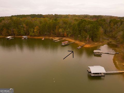 A home in Toccoa