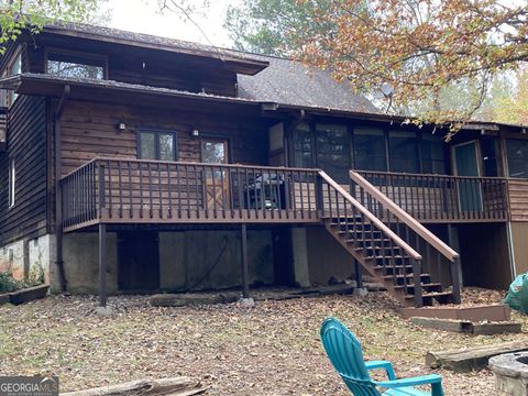 A home in Toccoa