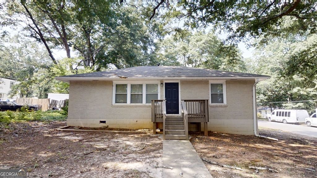 Photo of 568 McWilliams Road SE, Atlanta, GA 30315 (MLS # 10677800)