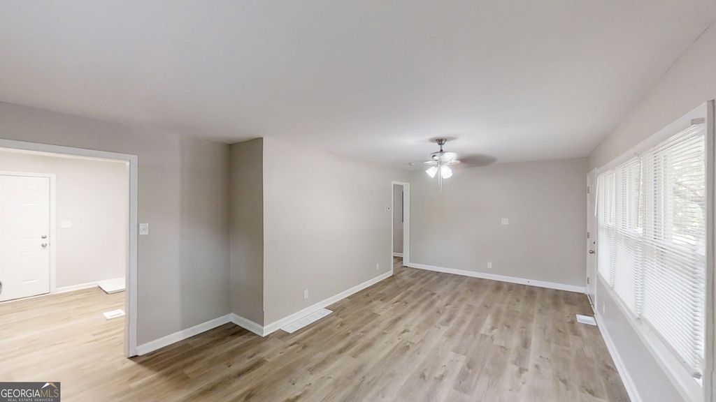 Photo of 568 McWilliams Road SE, Atlanta, GA 30315 (MLS # 10677800)