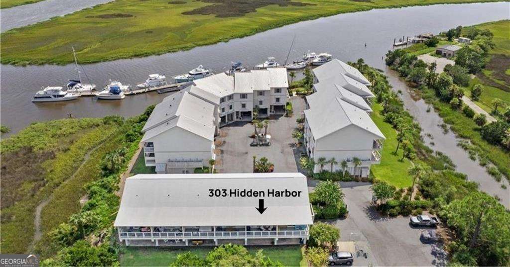 303 Hidden Harbor WAY