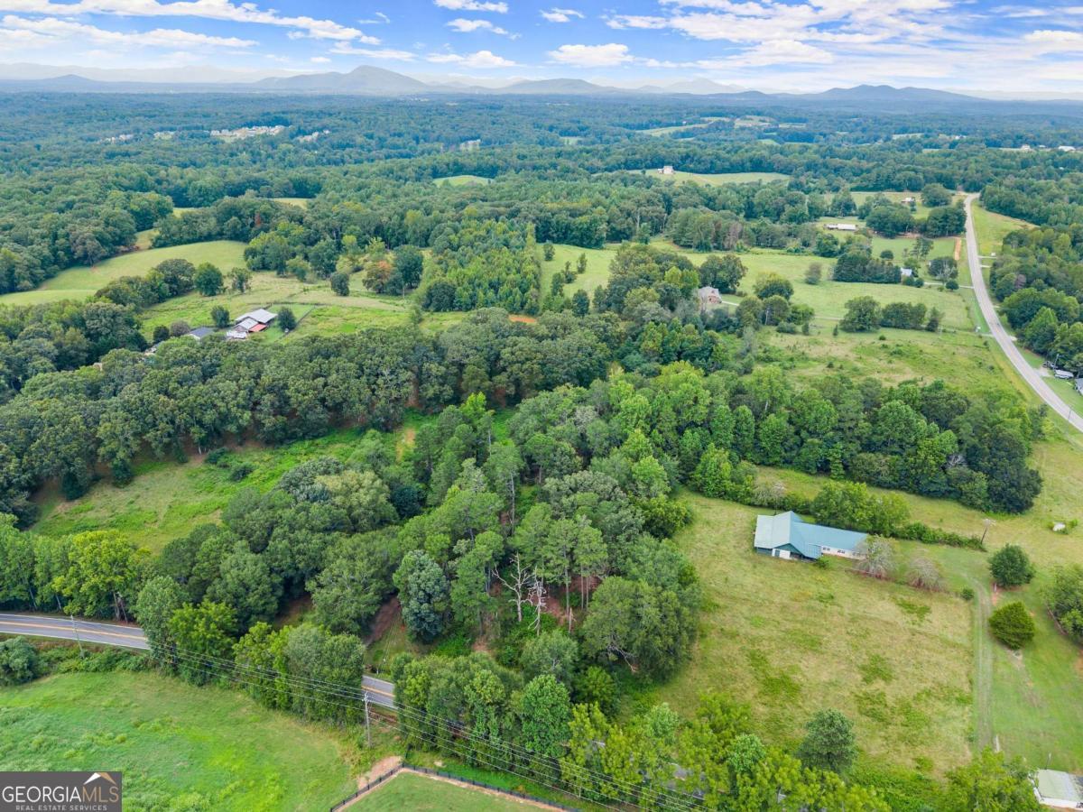 0 Honeysuckle RD