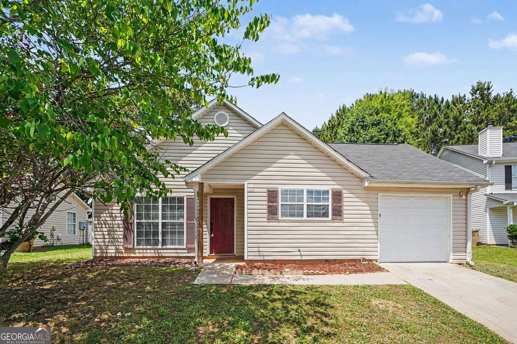 Photo of 187 Inverness Drive, Jonesboro, GA 30238 (MLS # 10770471)