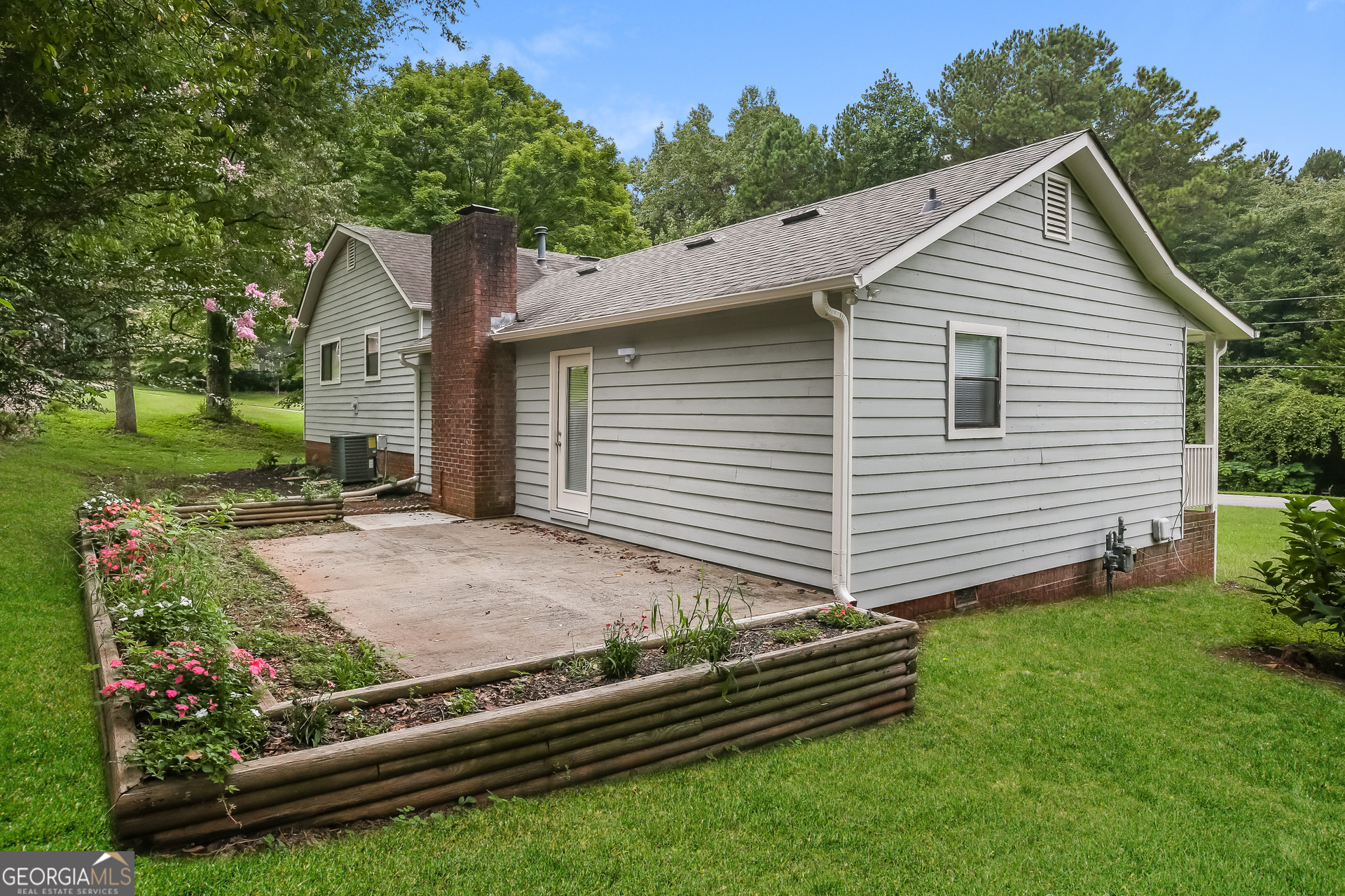 VILLAGE AT COBBLESTONE - Residential Lease