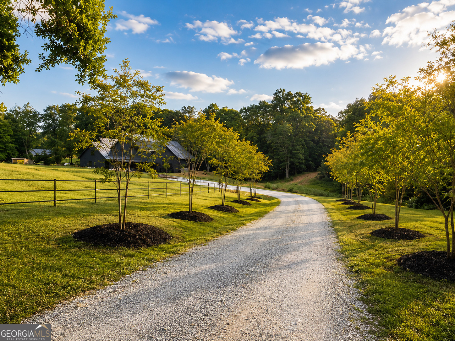 280 Hidden Point RD