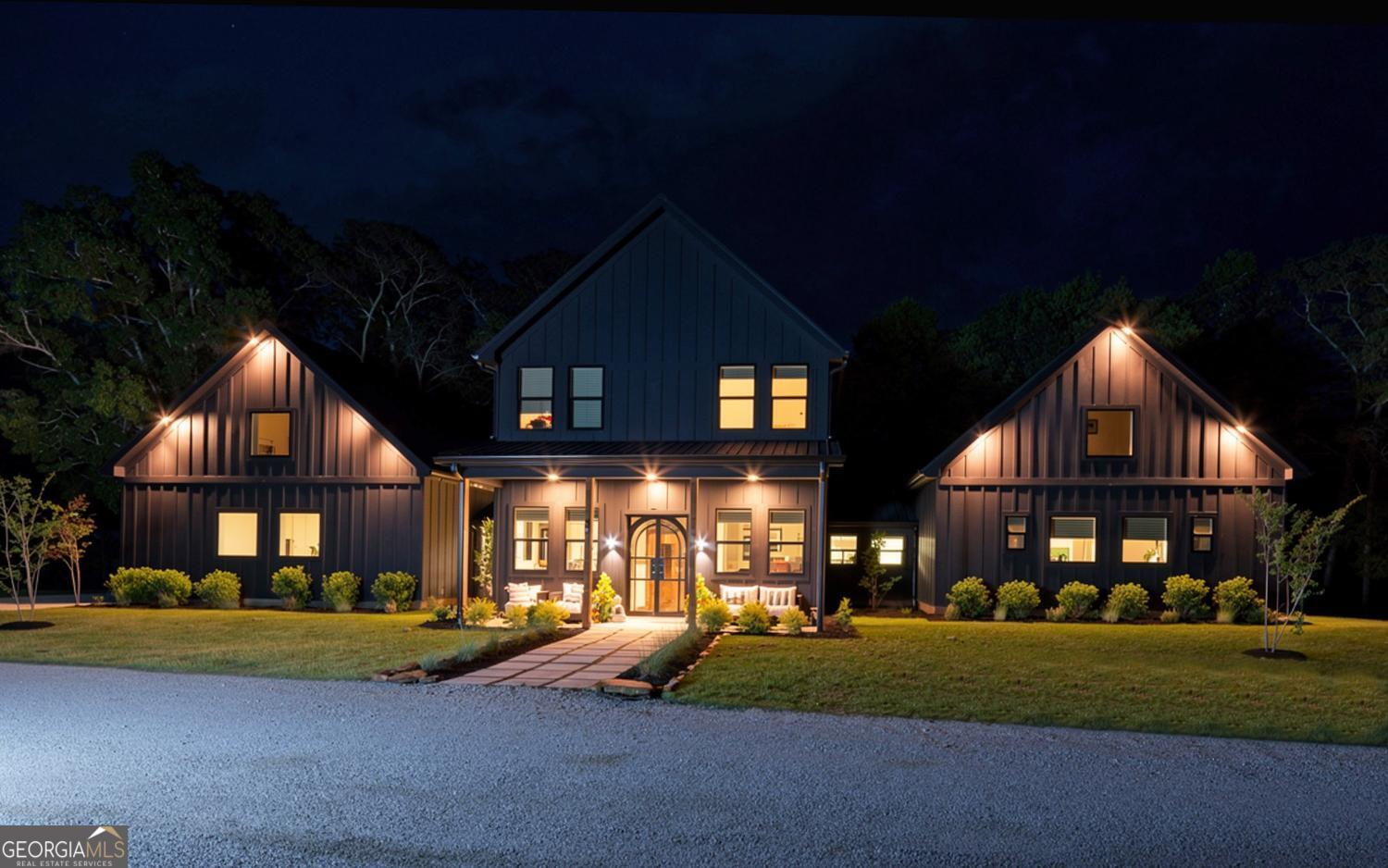 280 Hidden Point RD