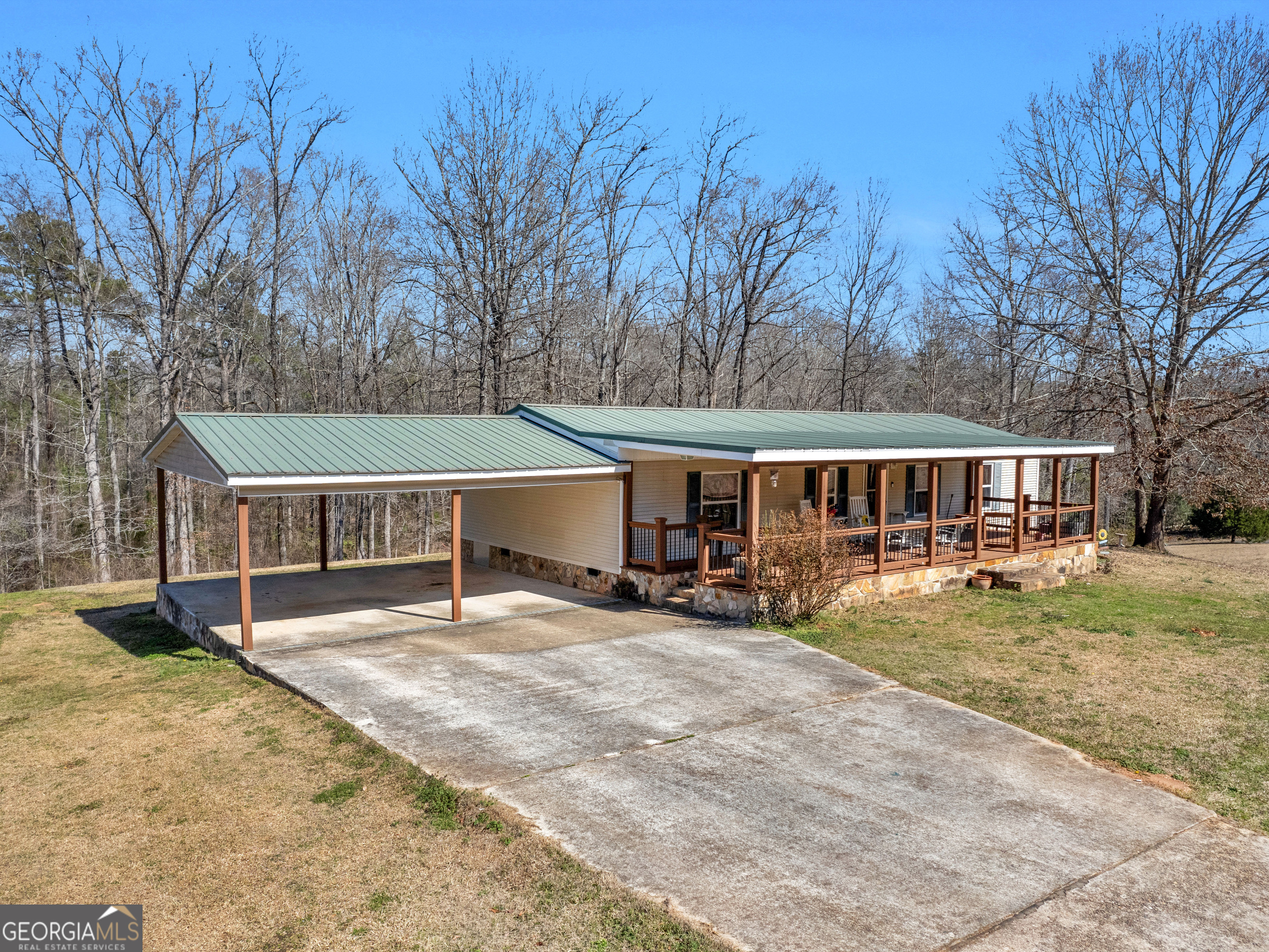 348 Hunt RD
