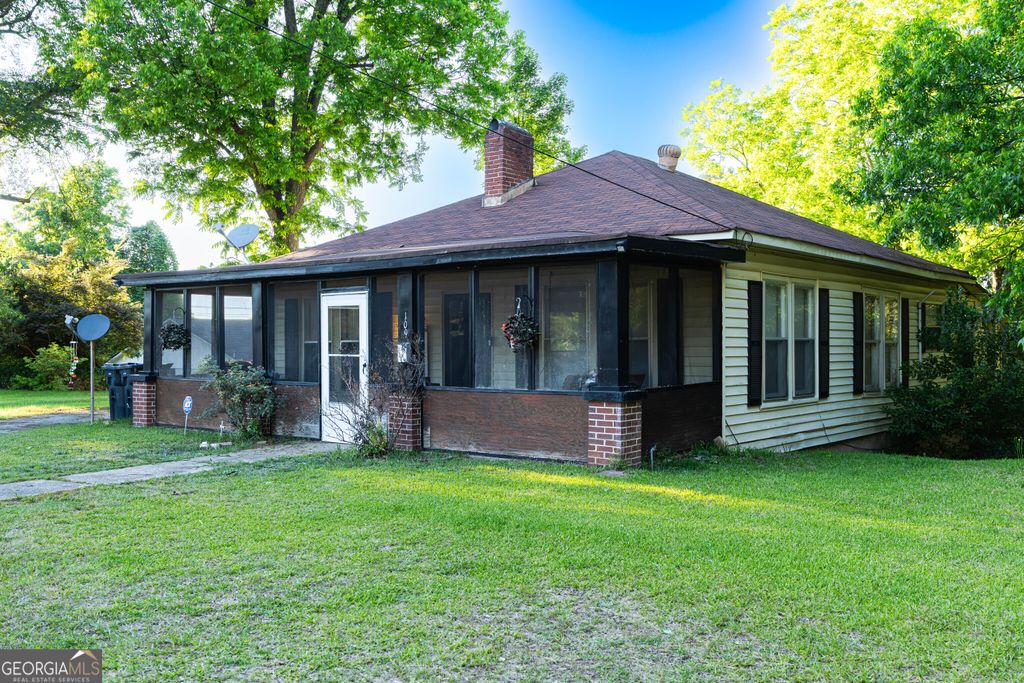 Photo of 109 E Main Street, Manchester, GA 31816 (MLS # 10759024)