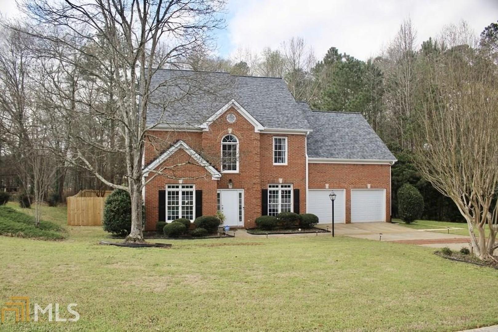 Welcome home to your updated 4 bedroom, 2.5 bath cul-de-sac home. Features: refreshed paint, flooring, updated kitchen with ss appliances & marble counter tops, master bath with lovely soaking tub & large fenced back yard. All bedrooms are sizable with ample closet space. Eat-in kitchen looks into family room, separate pantry, dining room and office/sitting room on main. Roof, water heater, A/C unit replaced in 2017. Conveniently located near East-West Connector and shopping plaza's.