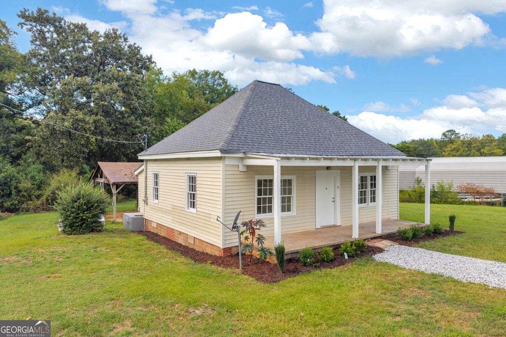 Photo of 91 Sunset Drive, Hartwell, GA 30643 (MLS # 10852239)