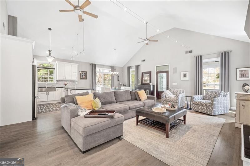 Brookhaven, Georgia 30341, United States, 3 Bedrooms Bedrooms, ,2 BathroomsBathrooms,Residential,Active,97106