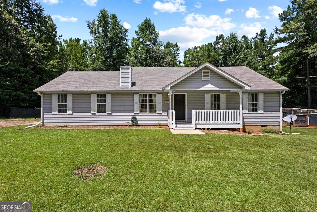 Photo of 190 Smoak Field Road, Griffin, GA 30223 (MLS # 10825165)
