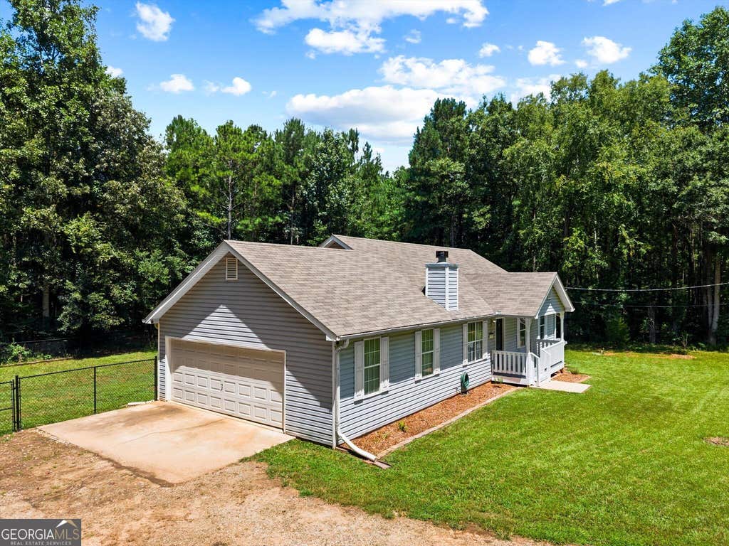 Photo of 190 Smoak Field Road, Griffin, GA 30223 (MLS # 10825165)