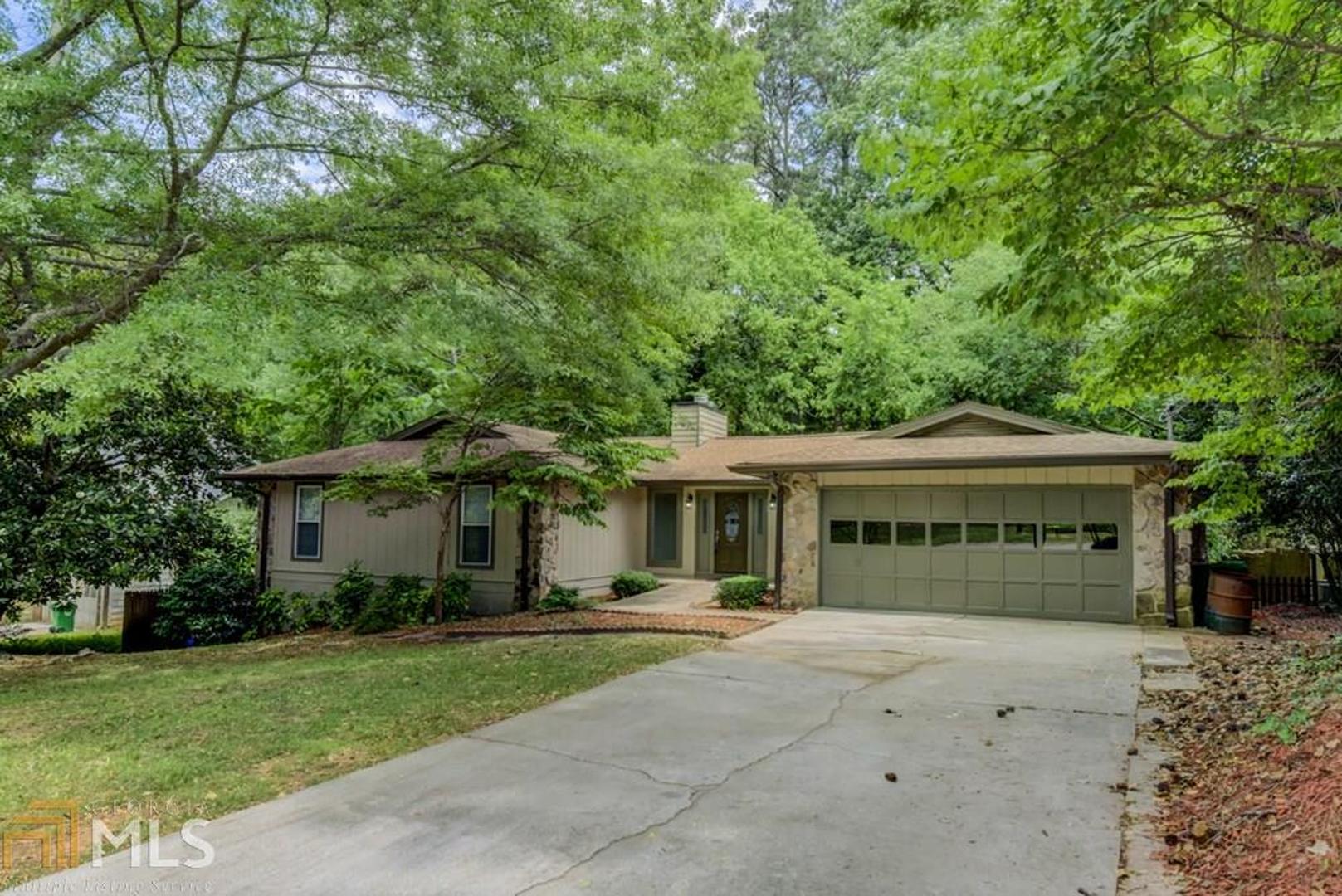 Olde Dekalb Village - Residential