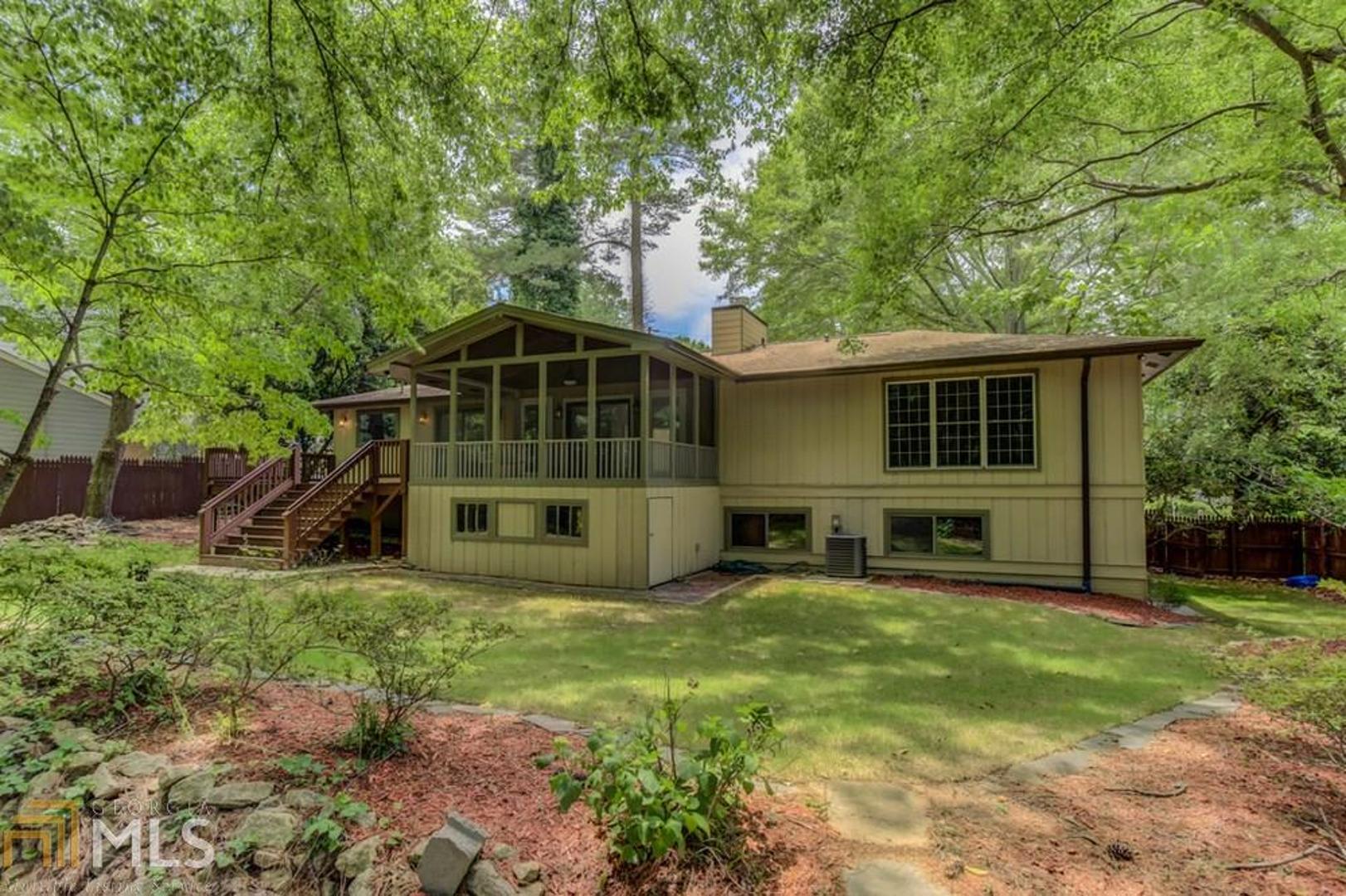 Olde Dekalb Village - Residential