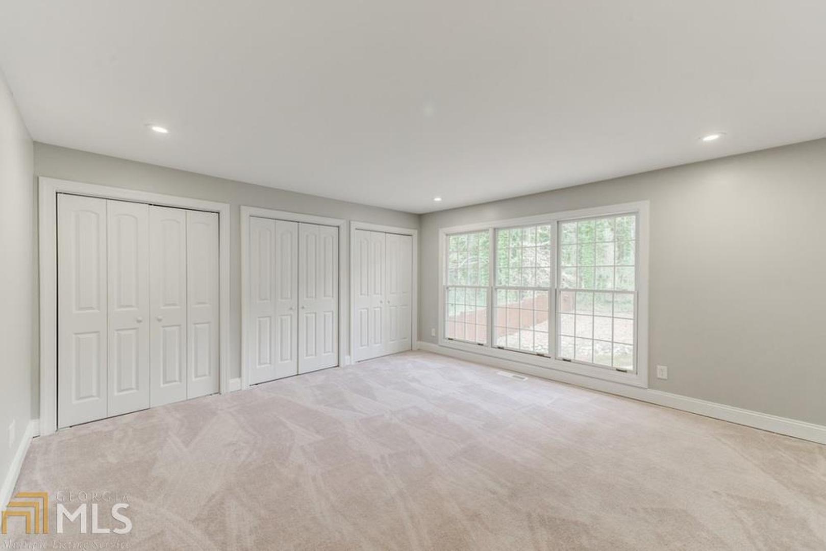 Olde Dekalb Village - Residential