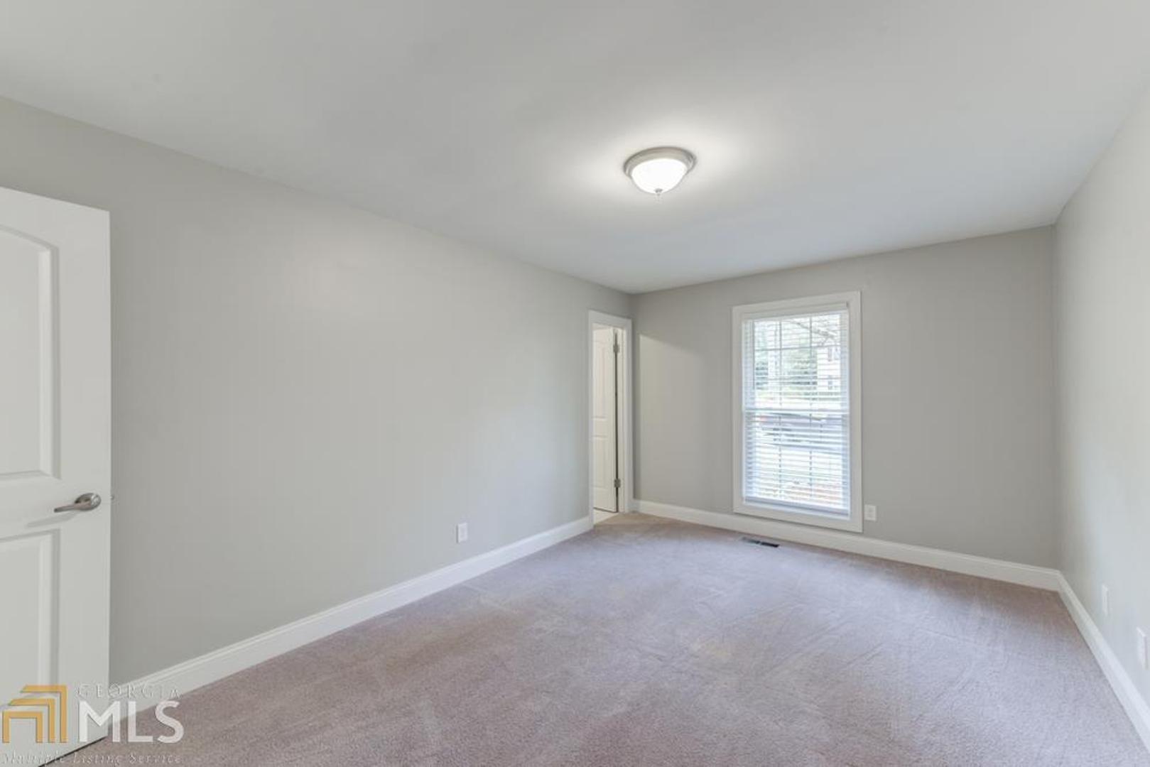 Olde Dekalb Village - Residential