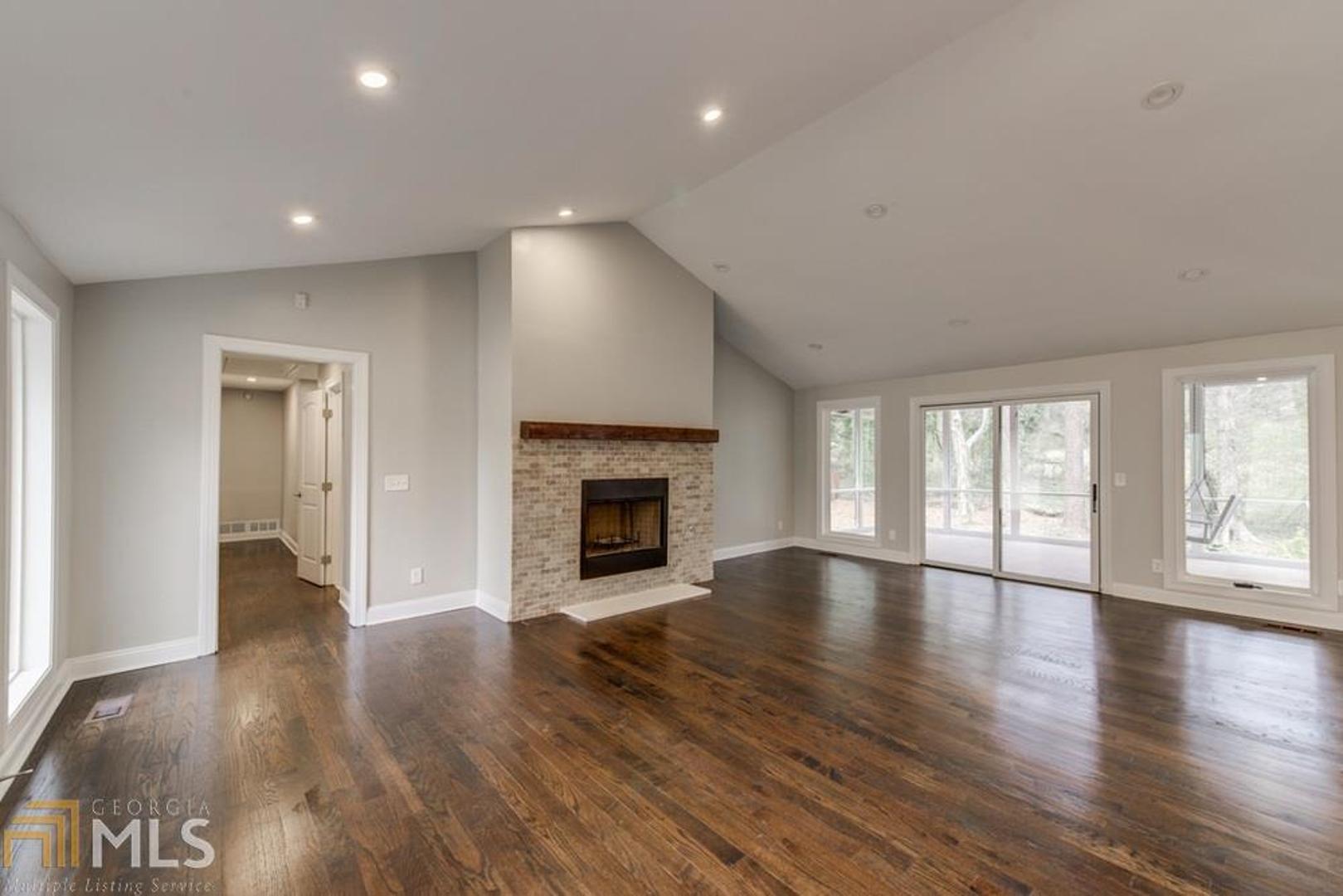 Olde Dekalb Village - Residential