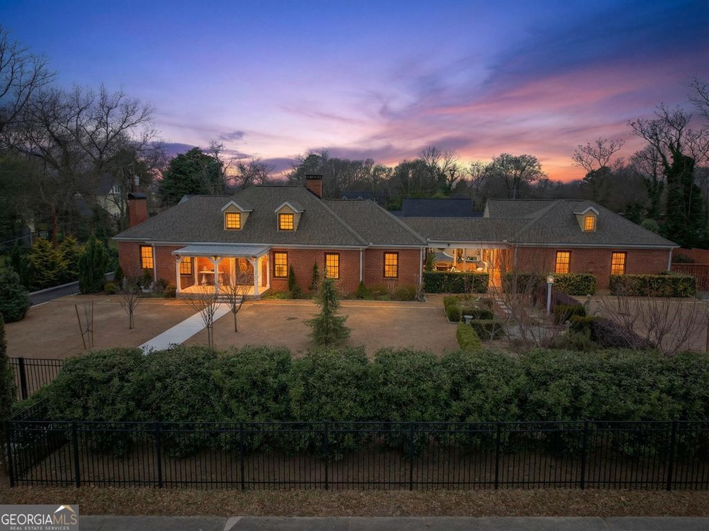 Photo of 168 Park Avenue, Winder, GA 30680 (MLS # 10738560)