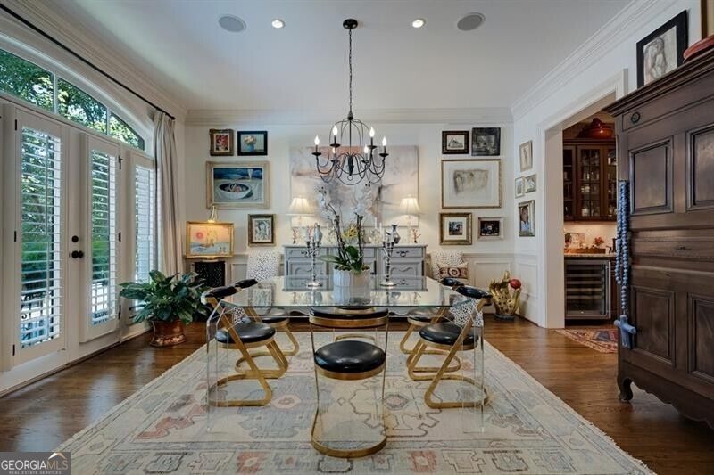8 Honour AVE NW 6