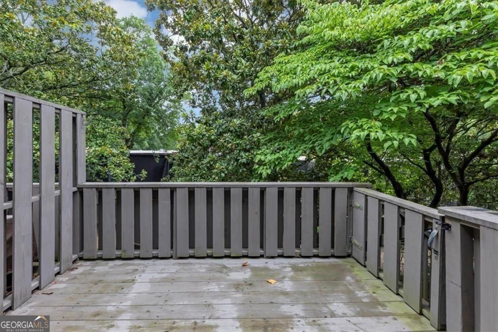 Photo of 39 Ivy Gates NE #9, Atlanta, GA 30342 (MLS # 10625245)
