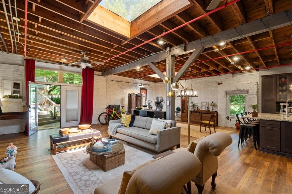 Photo of 585 White Circle #402, Athens, GA 30605 (MLS # 10753561)