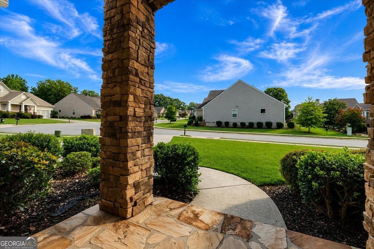 1067 Creekwood CIR