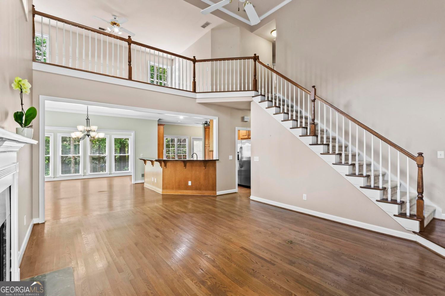 1605 Spinnaker DR