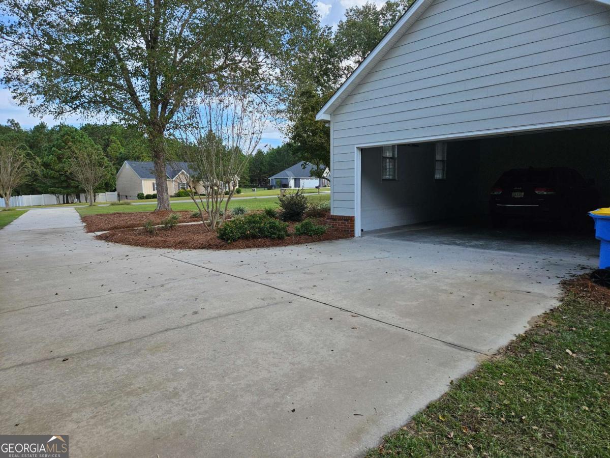 Pebble Hill Estates - Residential