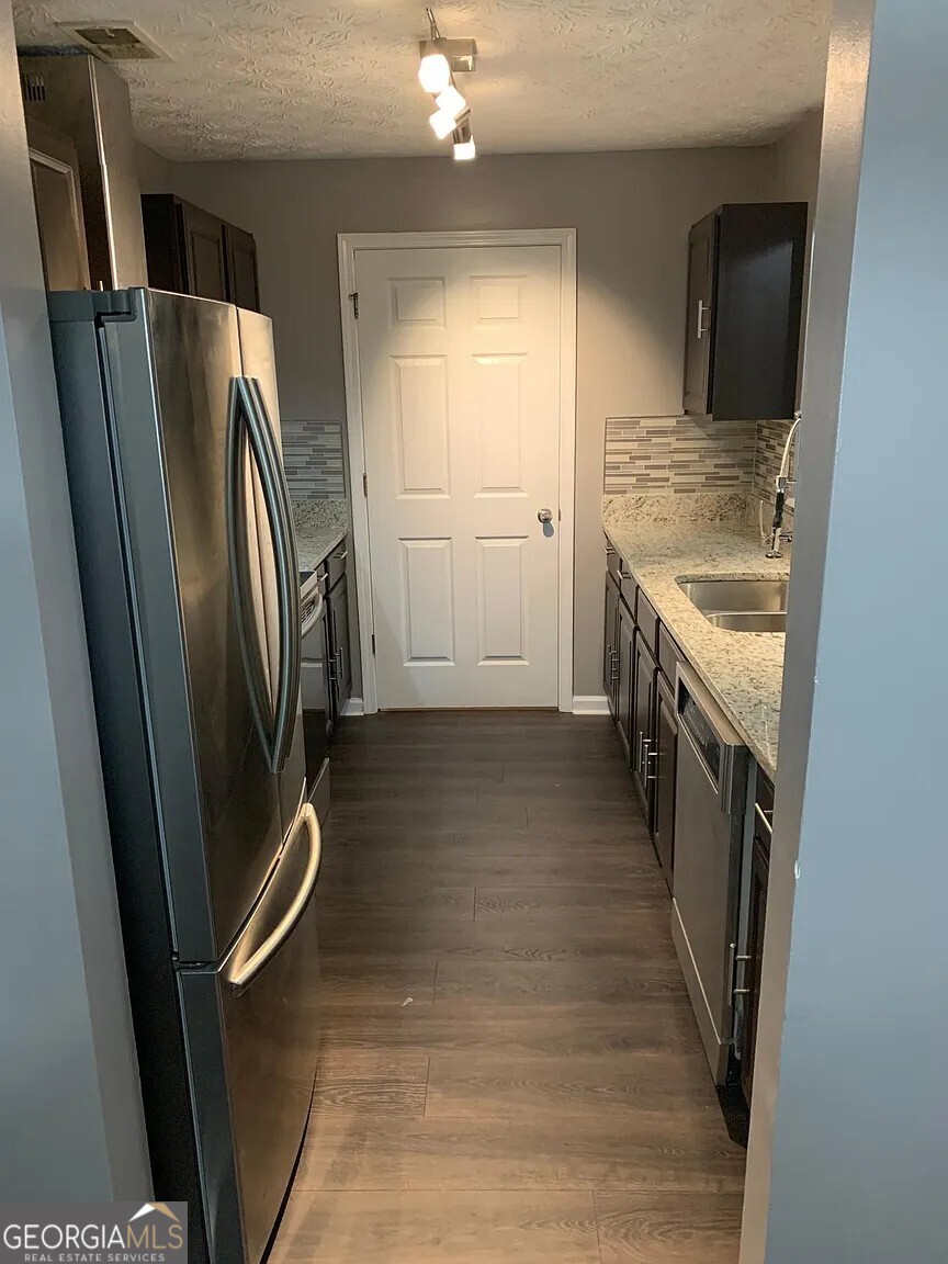 6203 Fairington Ridge CIR