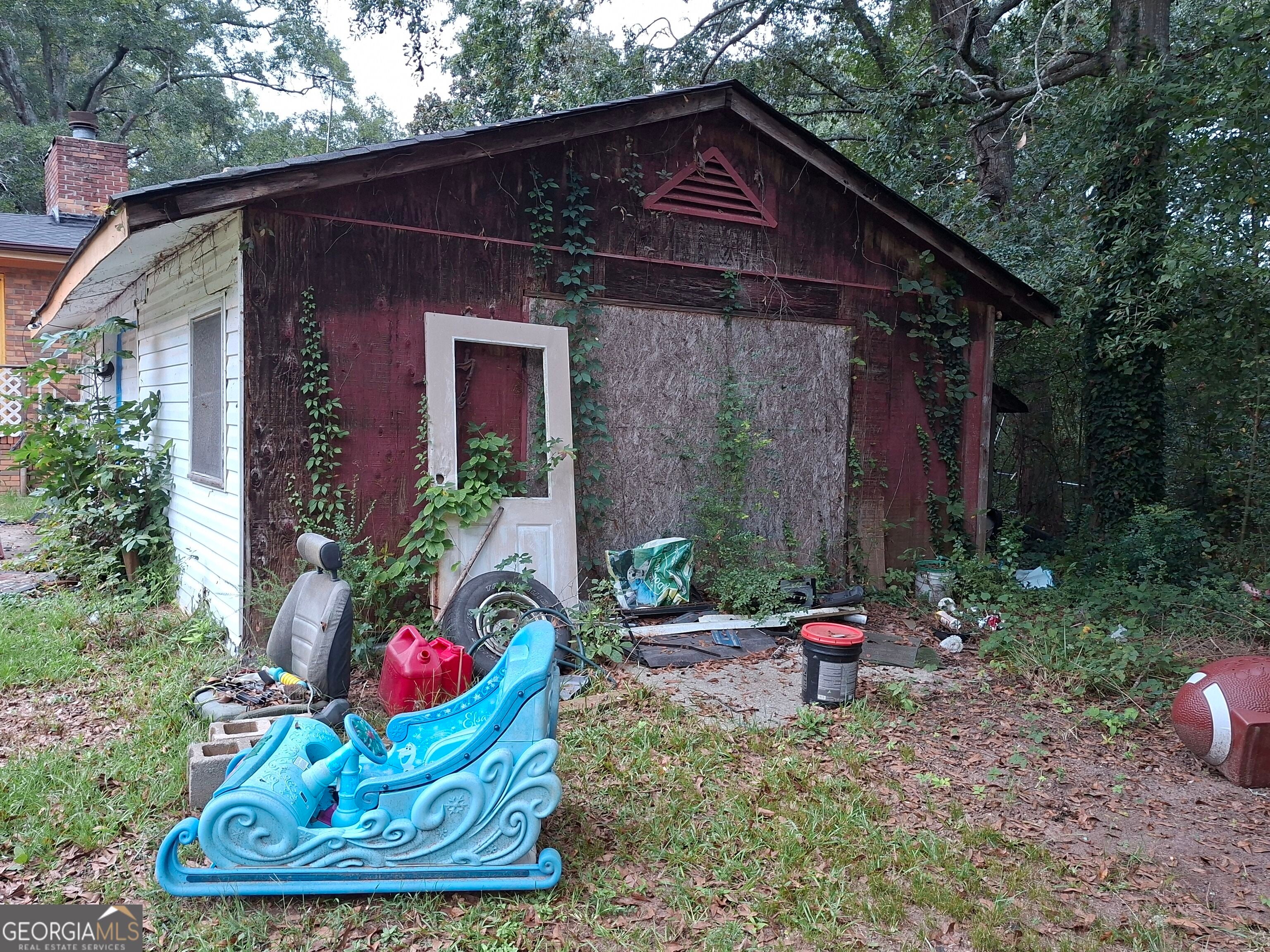 212 Horseshoe Bend CIR
