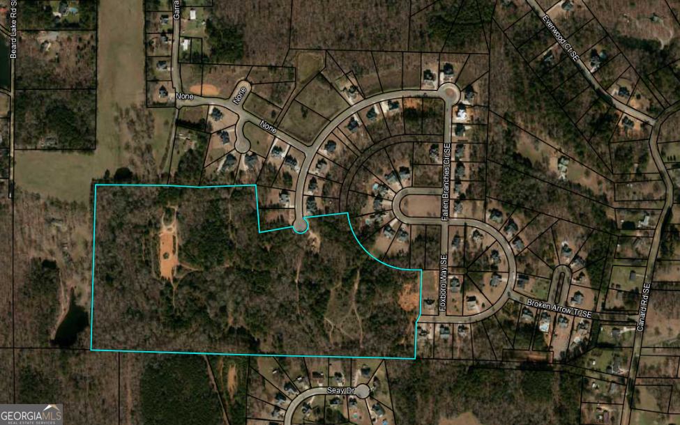 49.32-acre unimproved land tract, zoned S-R, with utilities available. Preliminarily approved for Phases 3 & 4 of the North Quarters subdivision. Preliminary Plat available. Ideal for developers looking to expand in a growing area.