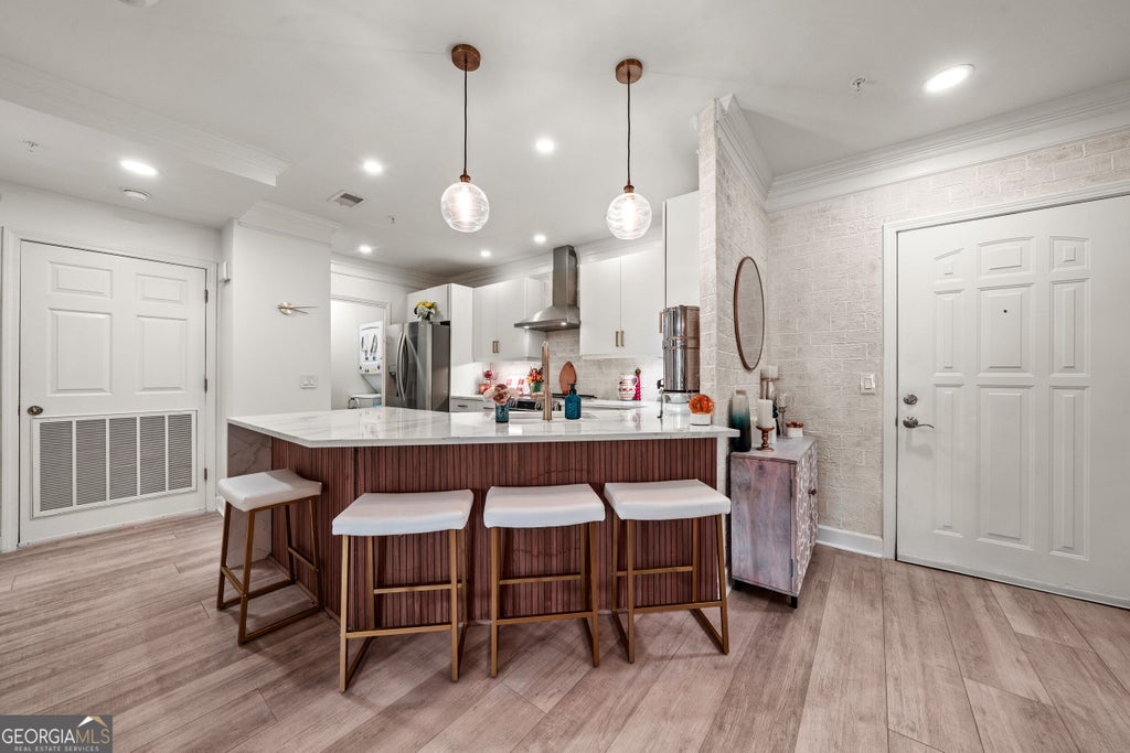 Photo of 3334 Peachtree Road NE #314, Atlanta, GA 30326 (MLS # 10820254)