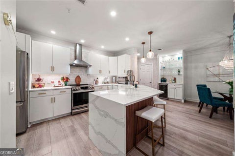 Photo of 3334 Peachtree Road NE #314, Atlanta, GA 30326 (MLS # 10820254)