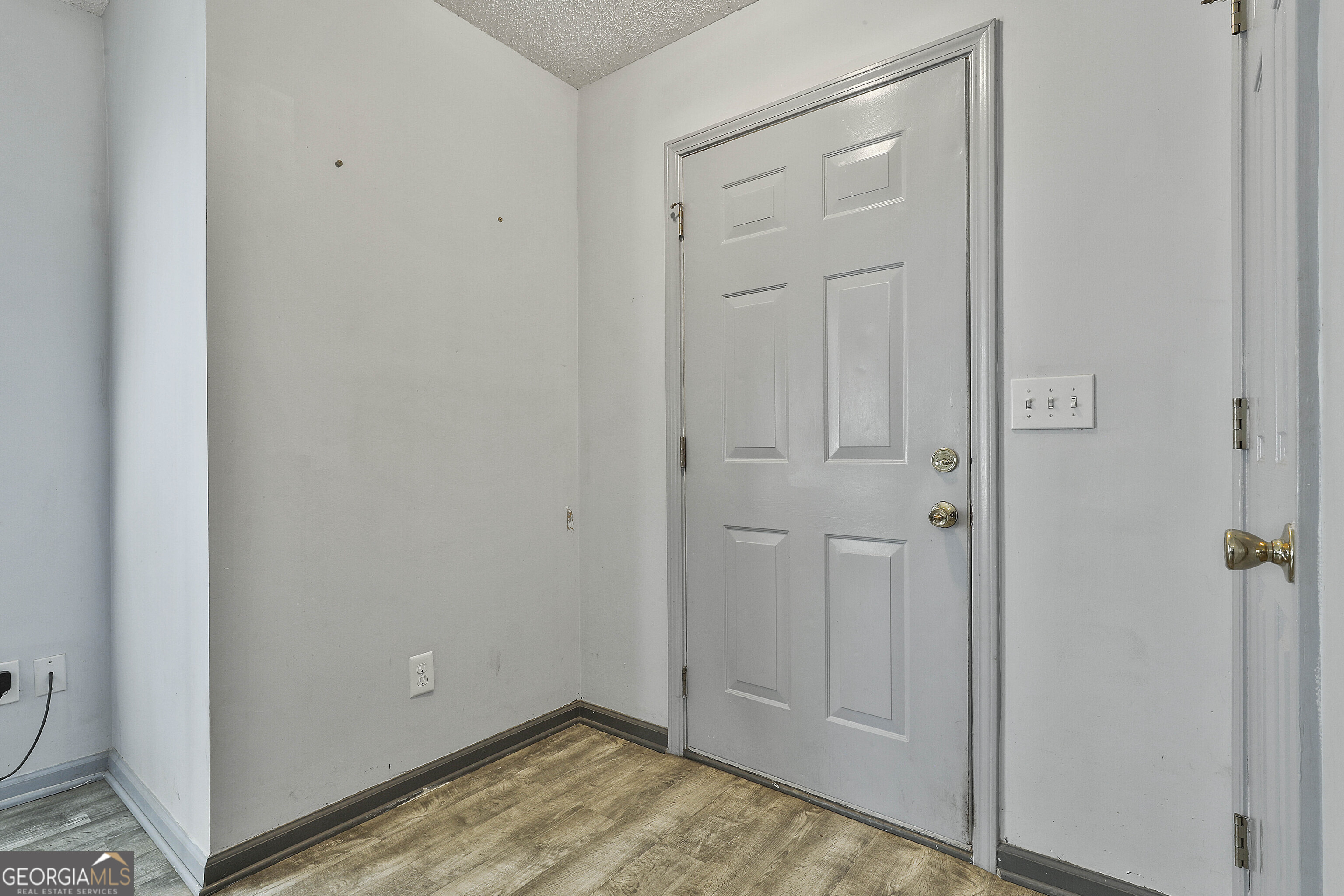 1109 Allen RD