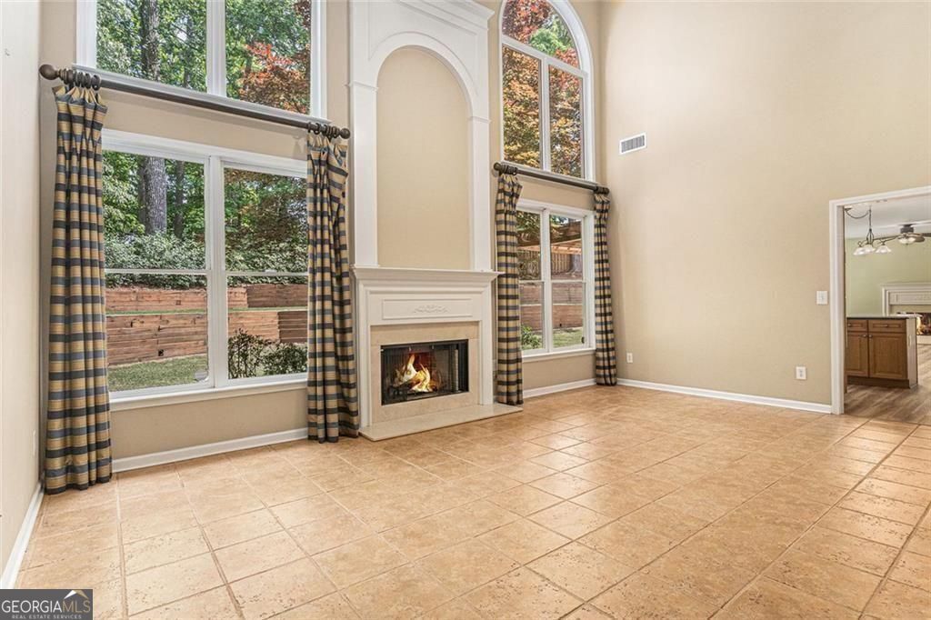 LONGPOINTE - Residential