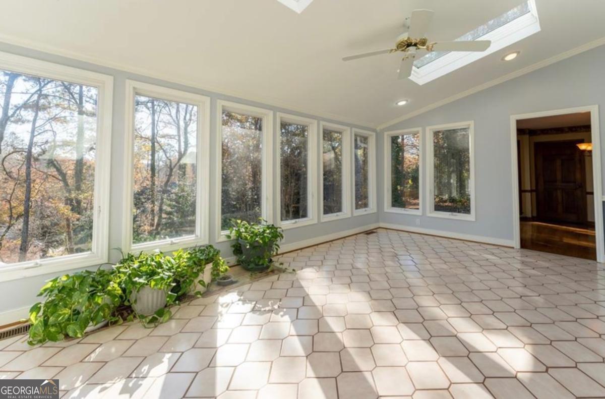 455 Bellflower CT
